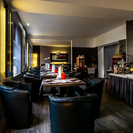 Sl'otel - Stadthotel - Voll Klimatisiert Бернбург