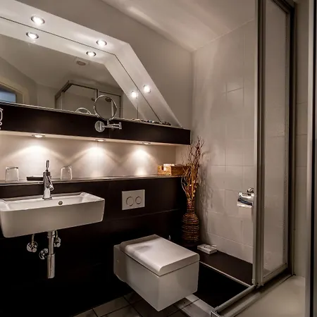 Sl'otel - Stadthotel - Voll Klimatisiert 호텔 3*