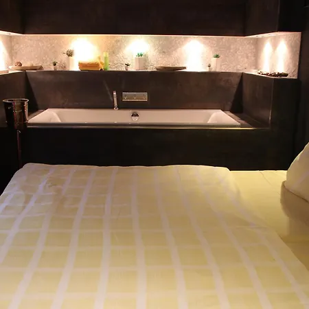 호텔 Sl'otel - Stadthotel - Voll Klimatisiert 베른부르크