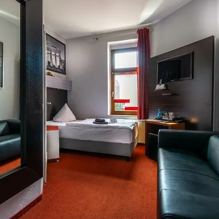 Sl'otel - Stadthotel - Voll Klimatisiert 3*