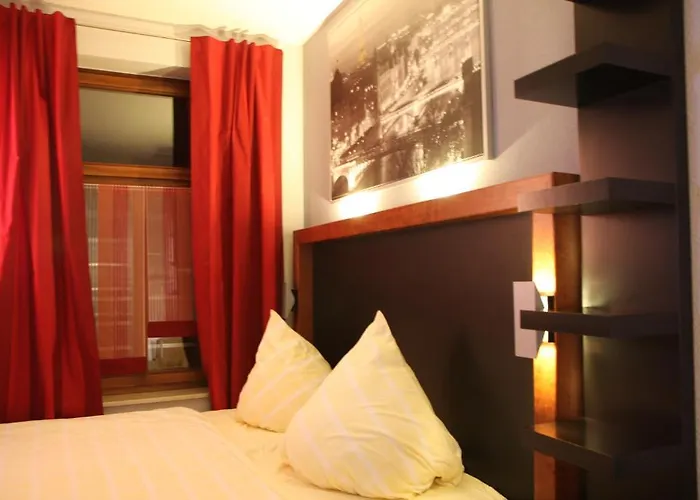 Sl'otel - Stadthotel - Voll Klimatisiert 3*