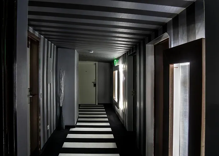 Sl'otel - Stadthotel - Voll Klimatisiert 3*