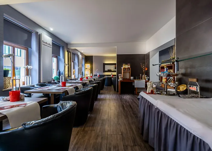 Hotel Sl'otel - Stadthotel - Voll Klimatisiert 3*