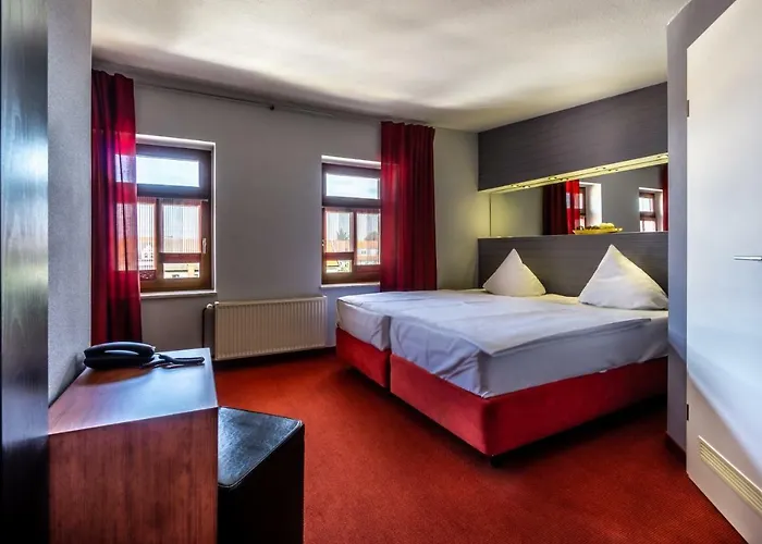 Hotel Sl'otel - Stadthotel - Voll Klimatisiert Bernburg
