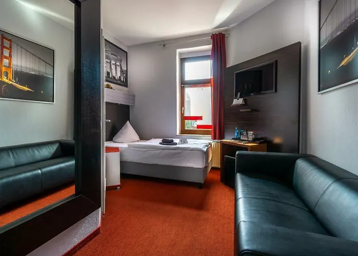 Sl'otel - Stadthotel - Voll Klimatisiert 3*